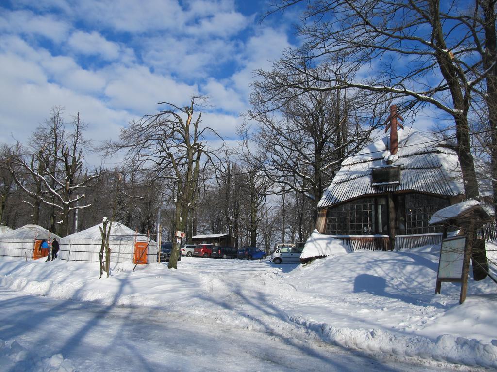 Dobogoko Jurtaszallas Exterior photo